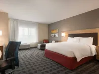 TownePlace Suites Dubuque Downtown Hotels in Dubuque