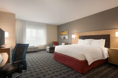 TownePlace Suites Dubuque Downtown Hotels in Dubuque