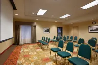 Hampton Inn & Suites Hartford/East Hartford Отели в г. Хартфорд
