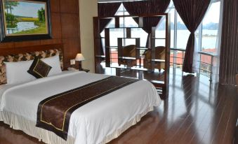 Kenny Ha Long Hotel