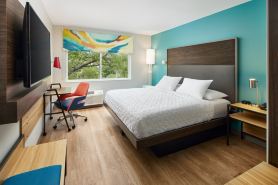 Tru by Hilton Charleston Airport