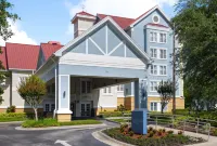 Homewood Suites by Hilton Lake Mary Orlando North فنادق في Lake Mary