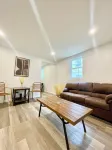 Newly Renovated Baseball Townhouse