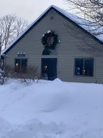 Okemo Ski in-Ski out @ Winterplace, 3 bdr, 2 ba Condo with Pool, Hot Tub, W/D