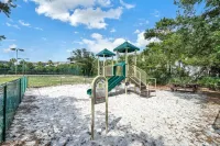 2 BR/2 BA-Pool Side-High Pointe Beach Resort -1st Floor - Beach Service INCLUDED