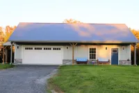 Cabin at House Mountain-Entire Cabin, Stunning View