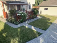 Large Palo Alto Home, Pool, 5 beds/3 baths, in the Heart of Palo Alto