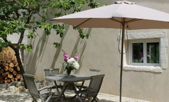 Charming cottage quot Omaha quot near the - 0224w12000hz47cr5EBD9 R 339 206 R5 D 