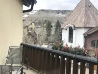 Vail Village European Charmer-Walk to Gondola, Pool, Hot Tub!