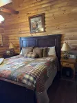 Great Outdoors Cabin - Screened Porch. 10 Min to Branson-10 Min to SDC