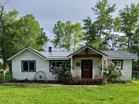Peaceful house in Highwood Mountains. Private creek access. Large fenced yard.