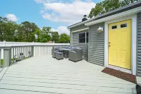 Ocean Breeze Oasis with Pool, Arcade Games & Karaoke Machine!