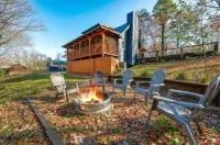 Peaceful Side of the Smokies! Hot Tub! Sleeps 6.