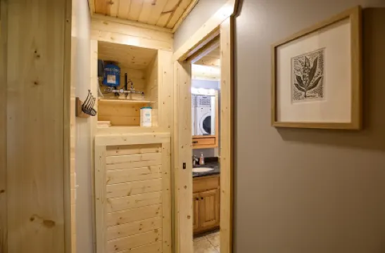 Cozy Cabin on Secluded Peninsula