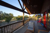 El Castell on the Llano River [Cabins C + D]
