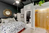 Carousel 2 - a proven location with a proven Host Hotels in Englewood