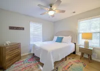 ~Home away from Home~ FAST Wifi | BBQ Grill | Easy Self Check-in