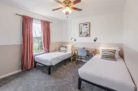 Grand Park Home, 10 min to Westfield Downtown