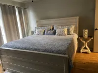 Emerald Isle waterfront resort 7South 2BR/2B balcony pool hottub wonderful view