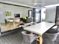Pet friendly stay for couples close to the beach