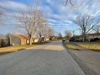 *POOL* Fenced Yard, Pets, ARK Encounter, Airport