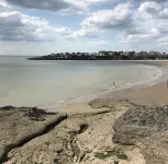 Stunning sea view ROYAN PONTAILLAC, 4 bedrooms, 2 showers, 1 bath, 4 nights mini