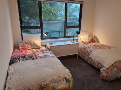 Light and Bright Ground Floor 2 Bedroom Apartment.