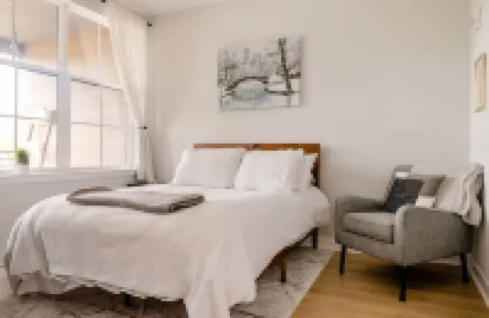 New Downtown Annapolis Condo with Free Parking