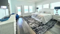 Gulf Front Getaway-Sleeps 12-on the Beach-Experienced, Heartfelt Host