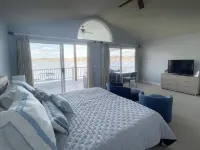 4-BR Lakefront Home with Amazing Views Hotels in Stanly County