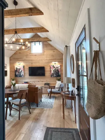 Modern Luxury meets Downtown Experience Centrally-Located in Bryson City