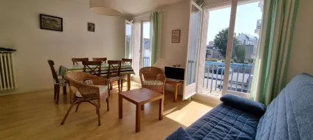 Beautiful apartment in the center of Concarneau with private parking Отели в г. Конкарно