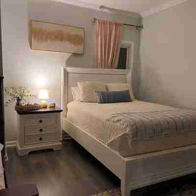 A totally renovated home in the heart of Roswell and central to Roswell’s best. Rooms