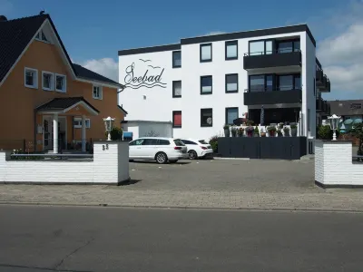 Modern apartment near the beach with beach chair Отели рядом с достопримечательностью «Hundestrand Grömitz»