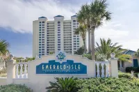 Emerald Isle #108, Beach Front, Sleeps 7- First Floor, End Unit w/ Balcony