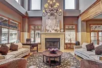 Luxurious retreat in Breckenridge steps from Quicksilver chairlift and amenities