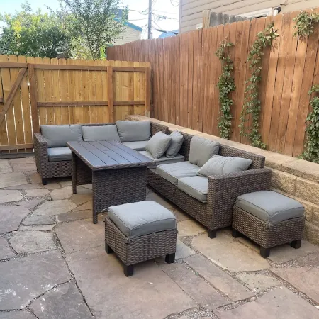 Downtown Boulder Oasis. 3 Blocks from Pearl St Mall. 4 bedrooms and 2 full baths
