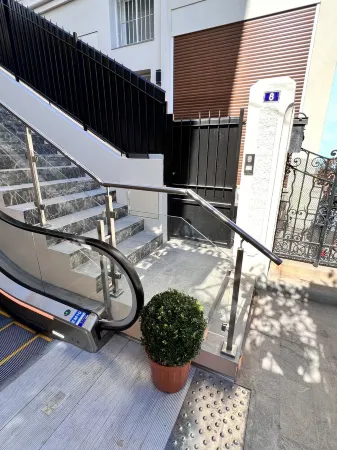 Large chic and modern loft, industrial decor