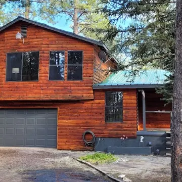 Your going to fall in love with this cabin.outstanding for family,multi families