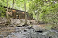 “Serenity Wow Cabin on the Creek Close to Town