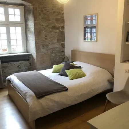 54m2 apartment in historic center with sea view
