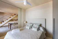 Rais house with private access to the sea