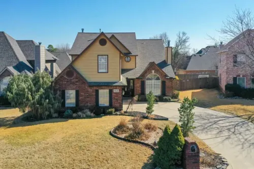 The Erie Home: Warm and Spacious in South Tulsa
