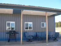 Country setting, minutes from Custer. Paved road. No Cleaning Fees. UNIT 2