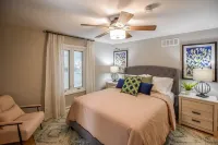 City estate offering privacy & seclusion near many attractions