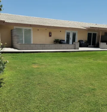 Riverfront Oasis! Sleeps 9 Отели в г. Буллхед Сити