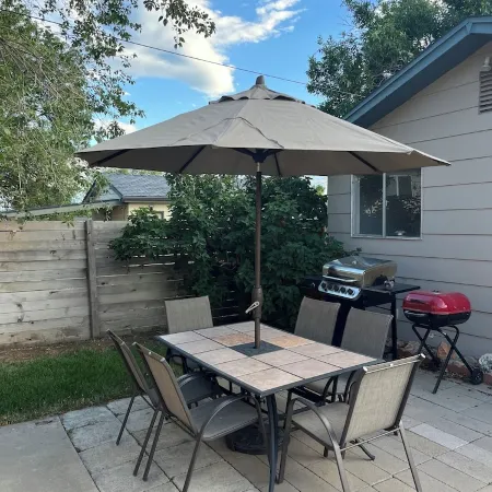 Cozy basement apartment close to Denver downtown.