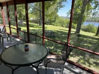 Clean, Family/Pet Friendly Lake View, 2-Bdrm Cabin Near Several Marinas/launches