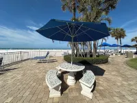 SK Condo on Beach  - 2 Pools, Private Beach  - Island Time T504 Ssrc - Sleeps 6 - 沙灘