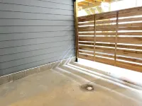 Newly renovated condo, minutes to NYC!